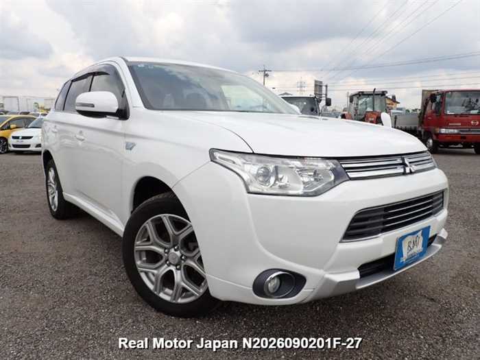 Mitsubishi Outlander Phev 2014 photo 2