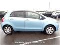 2005 Toyota Vitz