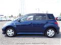 2004 Toyota IST