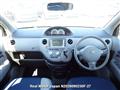 2004 Toyota Sienta