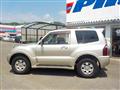 2006 Mitsubishi Pajero