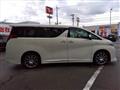 2015 Toyota Alphard Hybrid