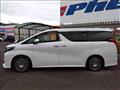 2016 Toyota Alphard
