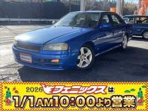 2000 Nissan Skyline