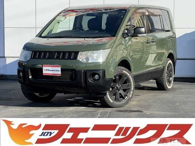 2011 Mitsubishi Delica D5