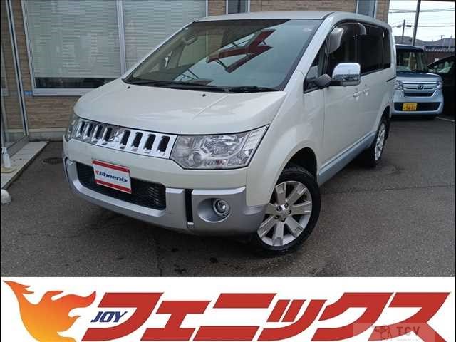 2016 Mitsubishi Delica D5