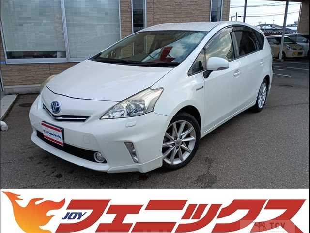 2013 Toyota PRIUS α