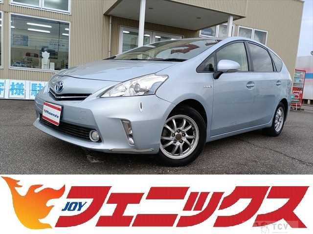 2013 Toyota PRIUS α