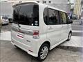 2010 Daihatsu Tanto