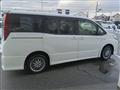 2016 Toyota Noah