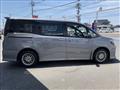 2016 Toyota Voxy