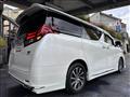 2015 Toyota Alphard Hybrid