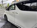 2015 Toyota Alphard Hybrid