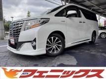 2015 Toyota Alphard Hybrid