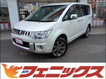 2014 Mitsubishi Delica D5