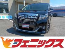 2017 Toyota Alphard Hybrid