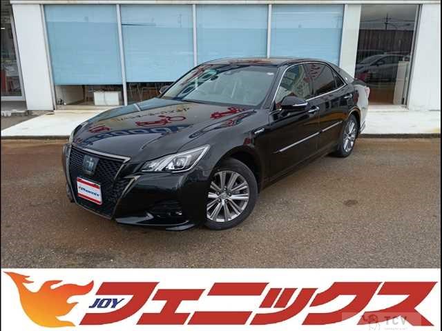 2018 Toyota Crown Hybrid