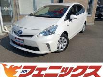 2013 Toyota PRIUS α