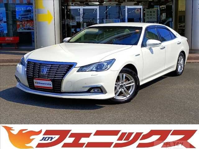 2017 Toyota Crown Hybrid