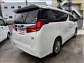 2018 Toyota Alphard Hybrid