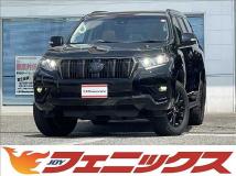 2022 Toyota Land Cruiser Prado