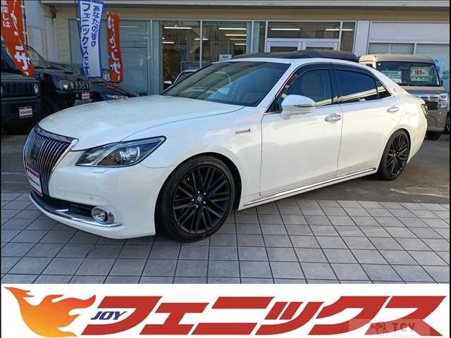 2013 Toyota Crown Majesta