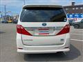 2013 Toyota Alphard Hybrid