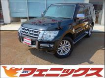 2016 Mitsubishi Pajero