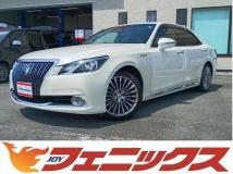 2013 Toyota Crown Majesta