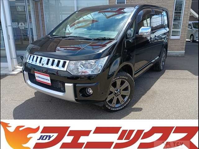 2017 Mitsubishi Delica D5