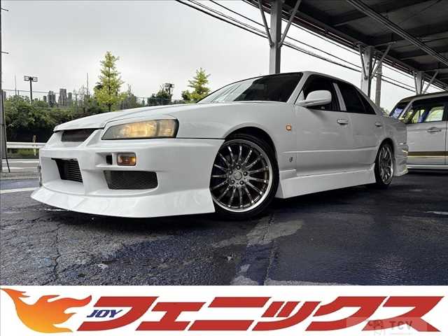 2000 Nissan Skyline