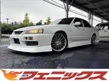 2000 Nissan Skyline
