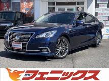 2015 Toyota Crown Hybrid