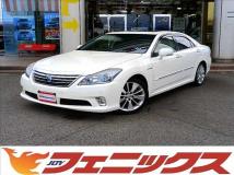 2011 Toyota Crown Hybrid