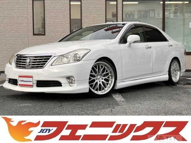 2010 Toyota Crown Royal Series