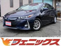 2019 Toyota Prius PHV