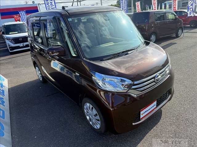 2015 Nissan ROOX