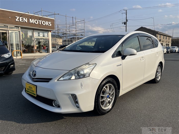 2012 Toyota PRIUS α