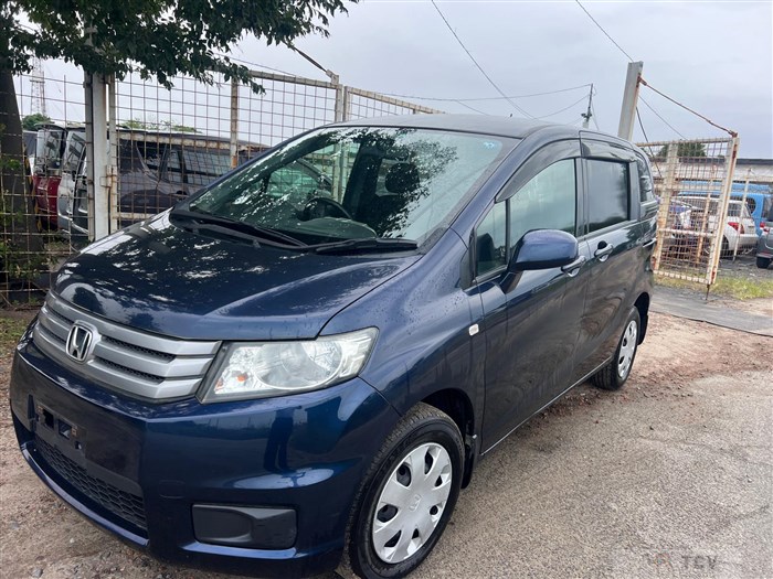 2011 Honda Freed Spike