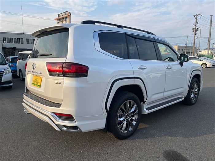 Toyota Land Cruiser ZX 2025 — миниатюра 4