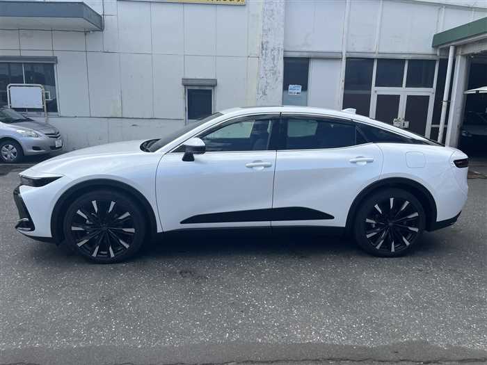 Toyota Crown CROSS OVER RS ADVANCED 2023 — миниатюра 6