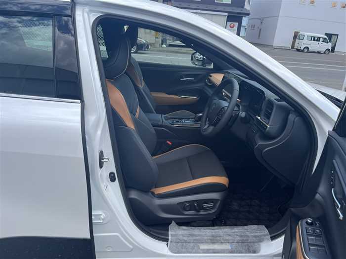 Toyota Crown CROSS OVER RS ADVANCED 2023 — миниатюра 10