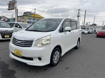 2010 Toyota Noah