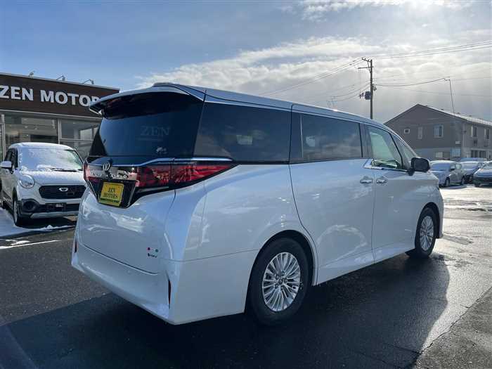 Toyota Alphard Hybrid 2025 — миниатюра 4