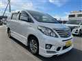 2012 Toyota Alphard Hybrid