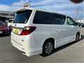2012 Toyota Alphard Hybrid