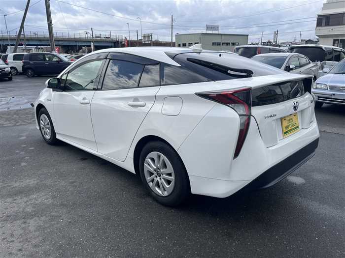 Toyota Prius 2018 photo 5