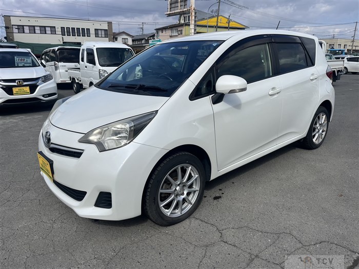 2012 Toyota Ractis