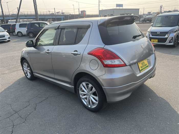 Suzuki Swift 2015 photo 4