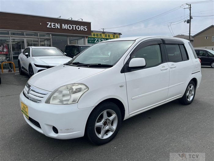 2006 Toyota Raum